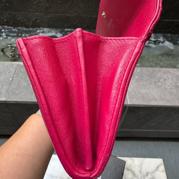 CHANEL Pink Camellia Lamb Leather Flap Wallet COA - Full Set - Picture 5 of 13